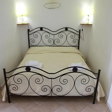Diana Studio Apartment *